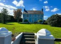 Lisheenbawn Farmhouse Farranfore by Trident Holiday Homes