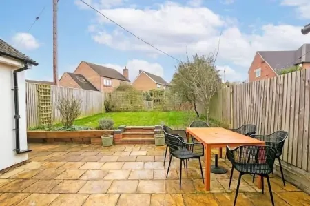 Charming 4 Bedroom Home Near Oxford! Отели в г. Форест Хилл вит Шотовер