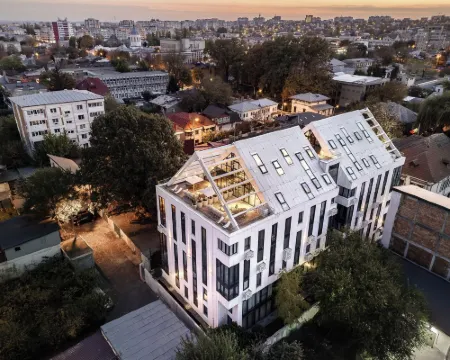 フェニックス アパートホテル ガラツのホテル