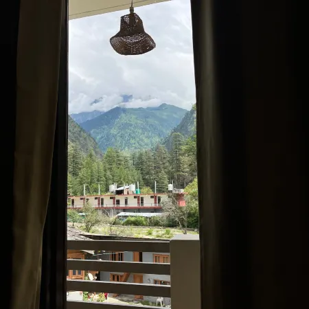 The Royal Orchard Kasol