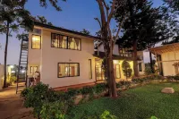 Azura Villa by Stayjadegardenhome Theatreluxury