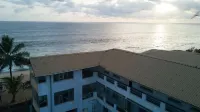 Atlantis Beach Hotel - parking