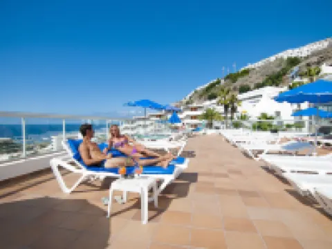 セルバトール モンテベロ コマルカ・スールのホテル