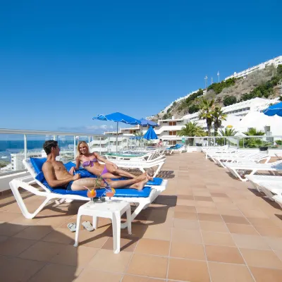 Servatur Montebello Hôtels à proximité de : Plage d'Amadores