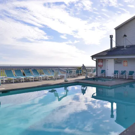 Beachfront Inn