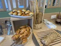 Brit Hotel Confort Carhaix Hotels in Glomel