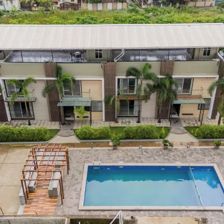 Alaya Stays Imperial Calista 4-BHK with Common Pool & Garden Near Karla Cavs and Bhushi DAM