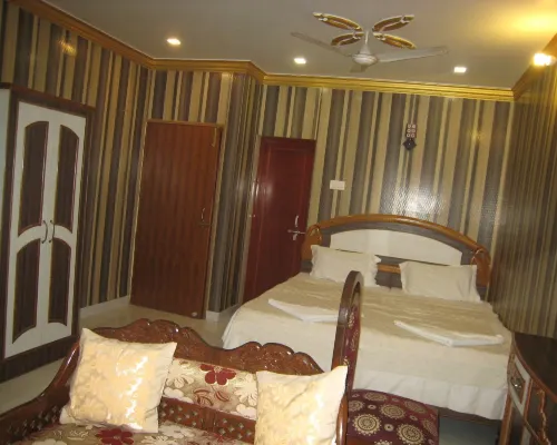 Kedareswar B&B โรงแรมใกล้เชตสิงห์ฆาต