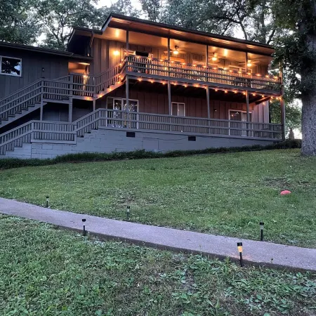 4-bedroom lakefront house with private dock