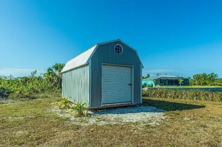 "canal Dreams" 3 Br2 Ba Pool Home On The Canal
