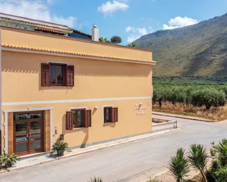 B&B l'Angolino Della Nonna Hotéis em Castelluzzo