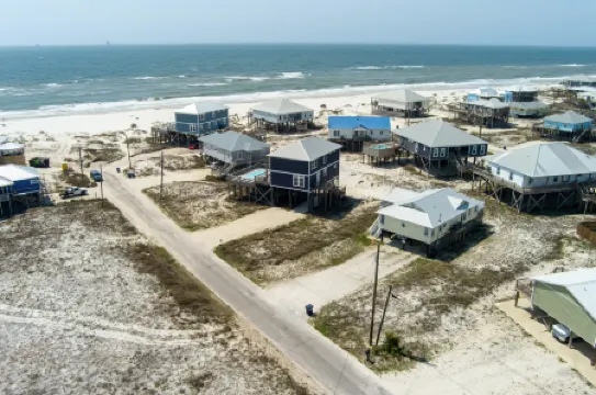 Gulf Views and Saltwater Pool - Stunning Beach Retreat