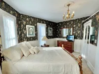 Shenandoah Views_All Suites_Spa tub_Near Caverns