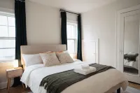 The Designers Apartment - 5 Minutes to Downtown - 4 étoiles