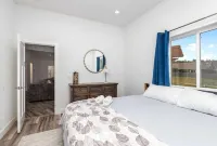 Beachfront 5-bedroom vacation home