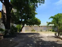 Tropical Haven in Discovery Bay - 6 Bedroom Villa - Villas