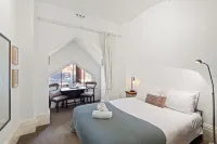Gordon House Apartments - Condos