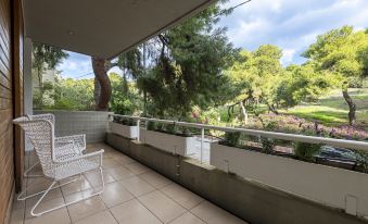 Phaedrus Living: Luxury Flat Vouliagmeni