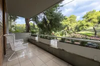 Phaedrus Living: Luxury Flat Vouliagmeni