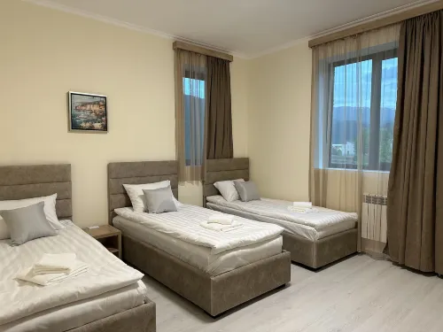 Hotel X - Mountain view