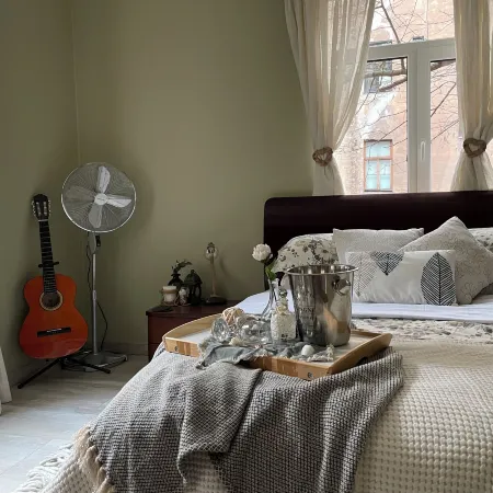 Exquisite 1Br/Ba Apt w/Free Parking in City Center