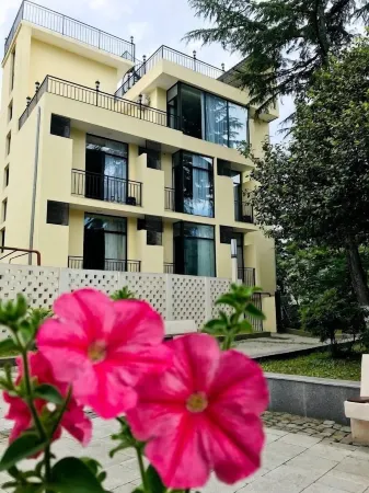 Gurya Отели рядом с достопримечательностью «ქობულეთის ბულვარი»