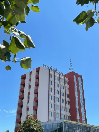 Rozafa Hotel Отели в г. Shkodra