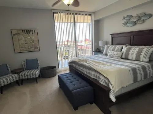 3-bedroom condo in Cape Harbor with amenities, walkable area!