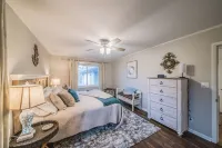 Maclew View on Kentucky Lake- within minutes of local marina. - 4-Star