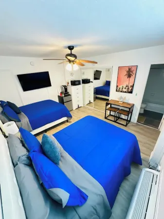 Cozy new Daytona Beach studio with pool access,sunset and ocean views. Отели рядом с достопримечательностью «Loggerhead Marina»