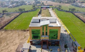 Lime Tree Hotel and Banquet Vrindavan