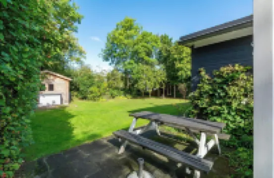 帶露台的豪華平房