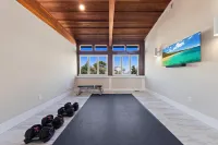 LBI Beach Haven Waterfront Estate/Resort! Gated-Pool-Hot Tub-Boat Dock! Luxury!