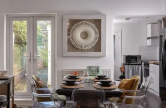 Boujee, chic city centre house