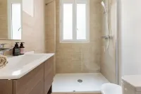 2 rooms - Modern - Near Paris