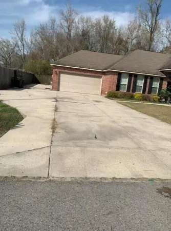Modern Home & covenant between Baton Rouge and New Orleans close to I-10