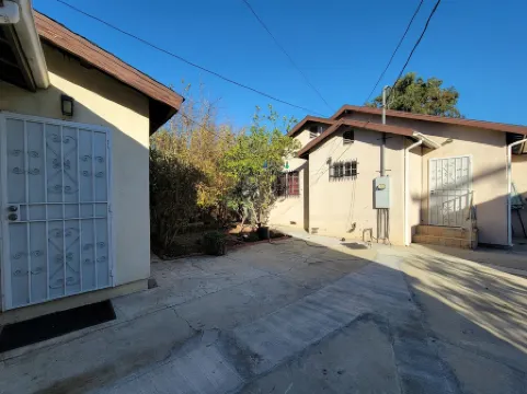 Beverlywood 2 bedroom guesthouse. 5 minutes to Rodeo Drive! Отели рядом с достопримечательностью «Родео Драйв»