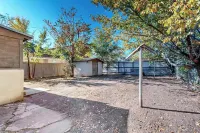 Charming house in amazing Albuquerque with WiFi, AC