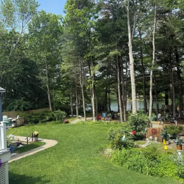 Waterfront Pond Penthouse in Plymouth, Sleeps 4, Pet-Friendly, Kayaks, Fire Pit Отели рядом с достопримечательностью «Plymouth Mayflower»