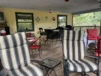 Beaver Lake Rent Cabin  Lg Covered Deck Room~Firepit~Quiet~Private~7Mi Rogers AR