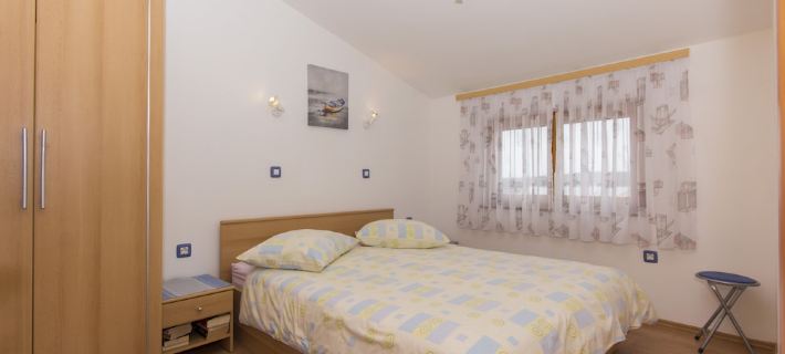 Air-conditioned apartment 250 m from the beach with private boat mooring Hotels in Medulin