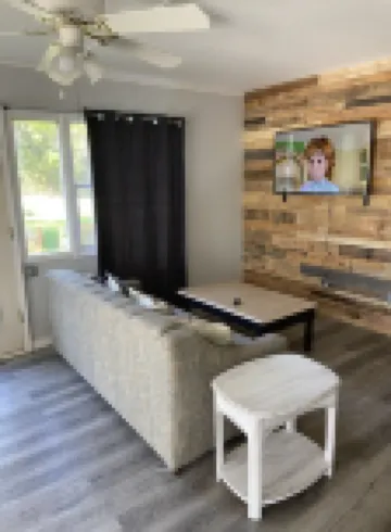 2br 1 bath lake getaway 1 block from lake, easy walk