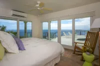 Argonauta:  Spectacular Ocean  Views, Privacy and  Luxury - Minutes from town Hotel a Cruz Bay