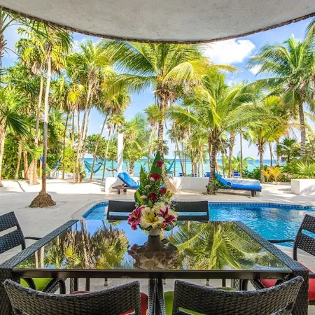 5-Star Experience! Oceanfront Villa w/ Private Beach + Pool, Snorkelling