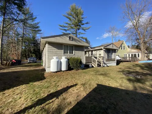 Direct Water Access to Lake! w/ Boat Dock, Heat, AC, TV & Internet, Sleeps 6