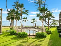 3 Bedroom Ocean Front Condo with Pool & Elevator! Hotels in Kapaa
