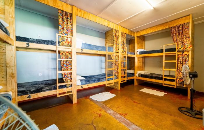 Shoestrings Backpackers Lodge Vic Falls