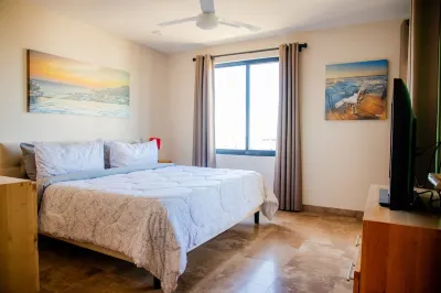COZY, OCEAN VIEW CONDO WITH PRIVATE BEACH ACCESS