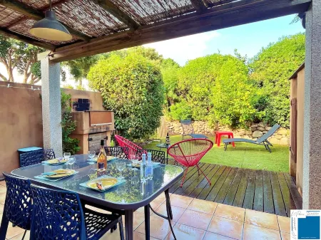 Villa Arbouse - San Ciprianu-Quality/Price-Clim-500m beaches-Pool-WIFI-SPA Отели в г. Леччи