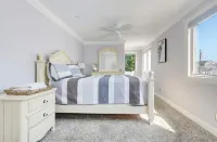 5-bedroom vacation home w/ Hot Tub minutes from Atlantic City Casinos.